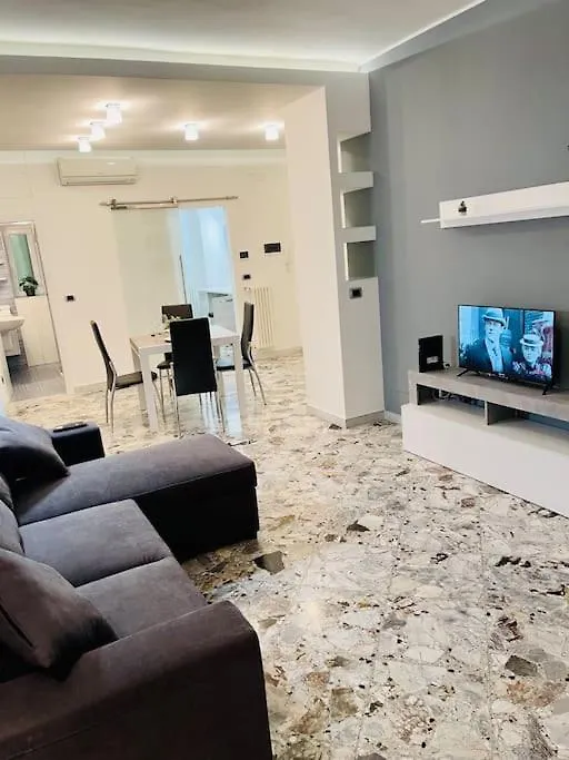 Suite169 Con Vista Bari 0*,